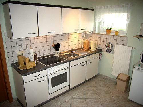 Ferienwohnung "Am Fechtertor- Eingang Zum Schlosspark" Putbus Esterno foto