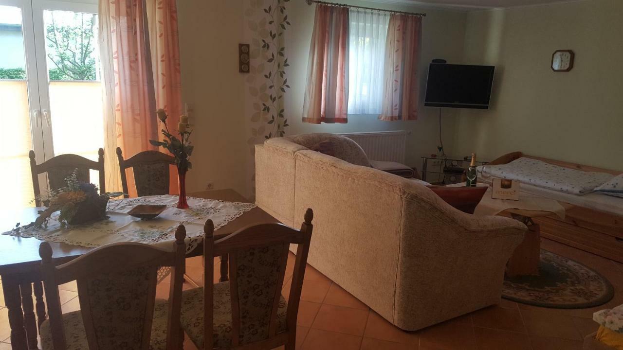 Ferienwohnung "Am Fechtertor- Eingang Zum Schlosspark" Putbus Esterno foto