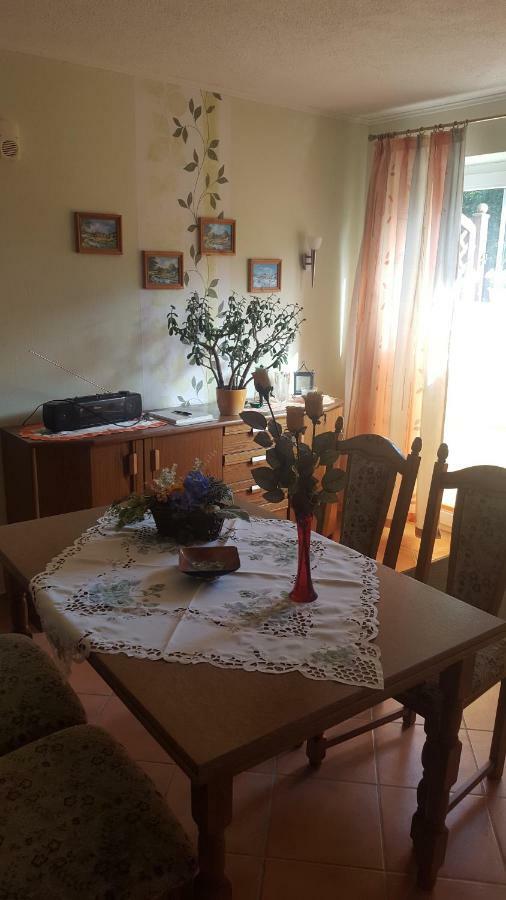 Ferienwohnung "Am Fechtertor- Eingang Zum Schlosspark" Putbus Esterno foto