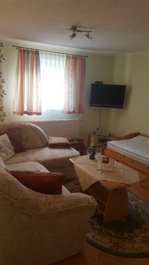 Ferienwohnung "Am Fechtertor- Eingang Zum Schlosspark" Putbus Esterno foto